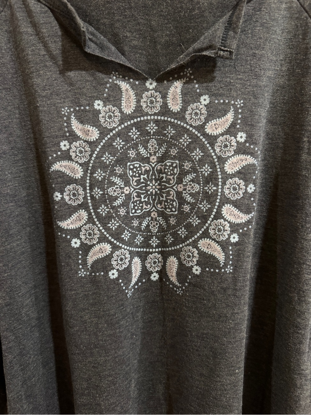 Hiatus blue mandala graphic T-shirt— 1X - Picture 3 of 8